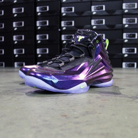 chuck posite cave purple